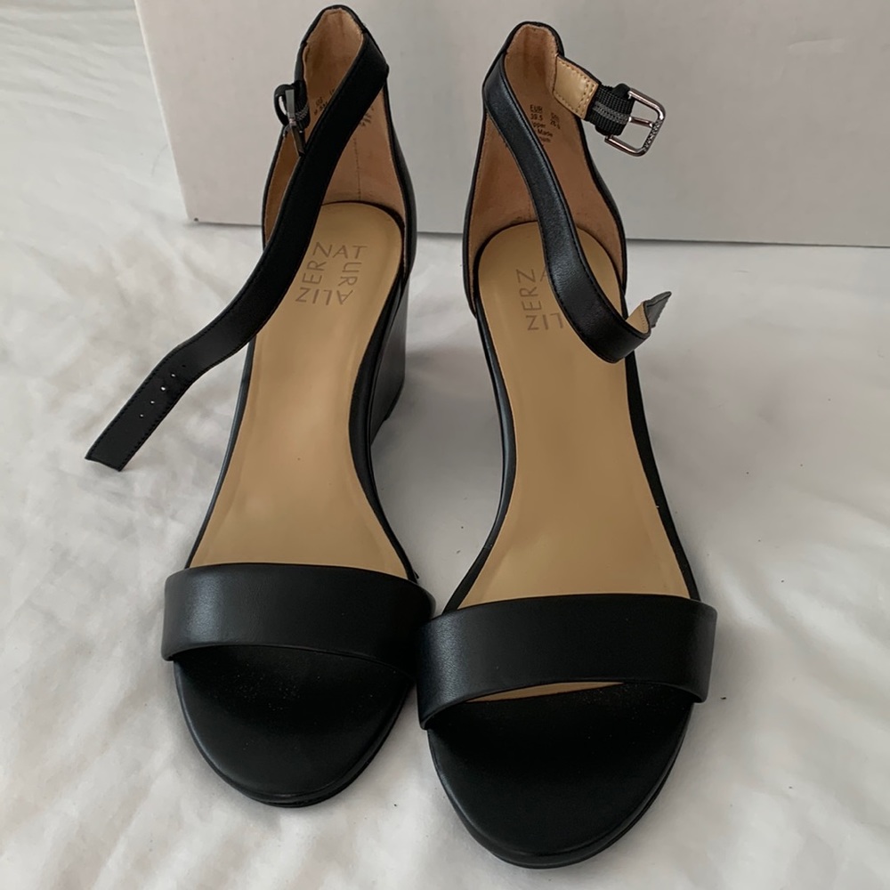 Naturalizer Leonora Wedges